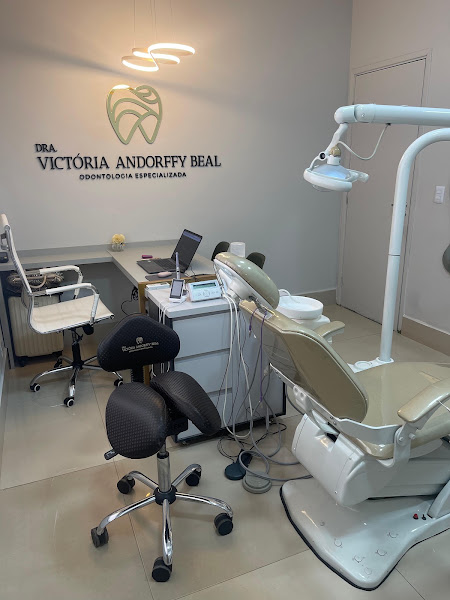 Foto 2 de Dra. Victória Andorffy Beal Odontologia