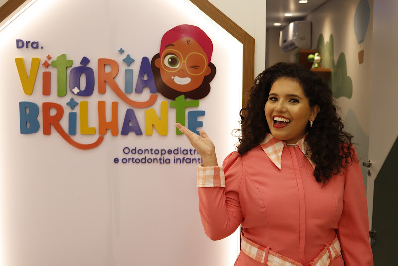 Foto 3 de Dra. Vitória Brilhante Odontopediatra