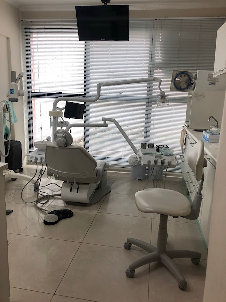 Foto 2 de Dra Vivian Guglielmi | Odontologia Clínica e Estética