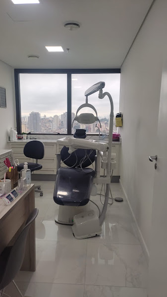 Foto 3 de Dra. Vivian Zagatti consultório odontológico | alinhador invisível em Tucuruvi