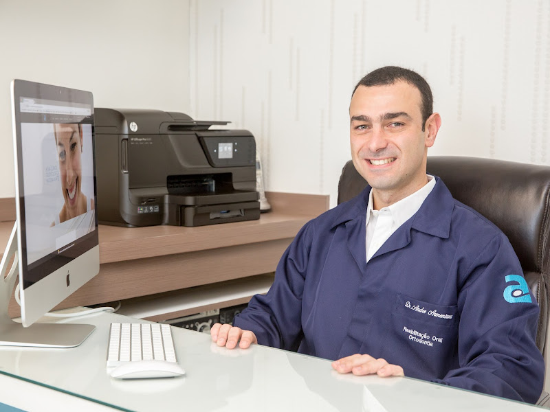 Foto 7 de Dra. Vivian Zagatti consultório odontológico | alinhador invisível em Tucuruvi