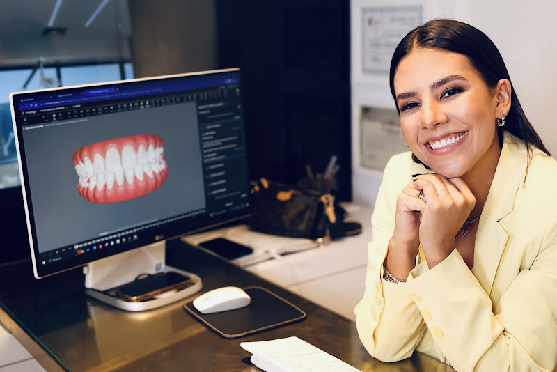 Foto 2 de Dra. Viviane Rossi - Ortodontia