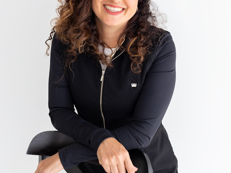 Dra. Vivianne Sato | Dentista na Av. Paulista