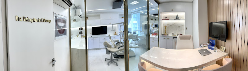 Foto 2 de Dra. Viviany Arantes