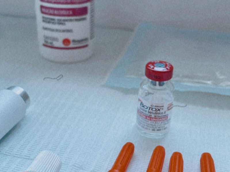 Foto 6 de Dra Yanca Souza - Implantes dentários | Ortodontia | Lentes de contato | Clínico geral.