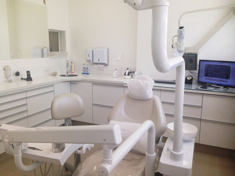 Foto 2 de Dra. Yane Benaglia Moura Grungier