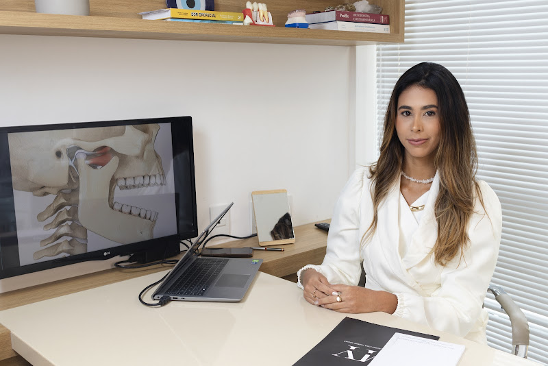 Foto 2 de Dra. Yasmin Aguiar, especialista ATM/DTM & Bruxismo em Niterói