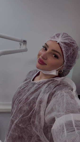 Foto 3 de Dra. Yasmin Folchini | Cirurgiã Dentista em Porto Alegre