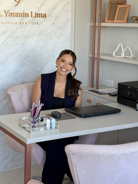 Foto 2 de Dra Yasmin Lima | Cirurgiã Dentista