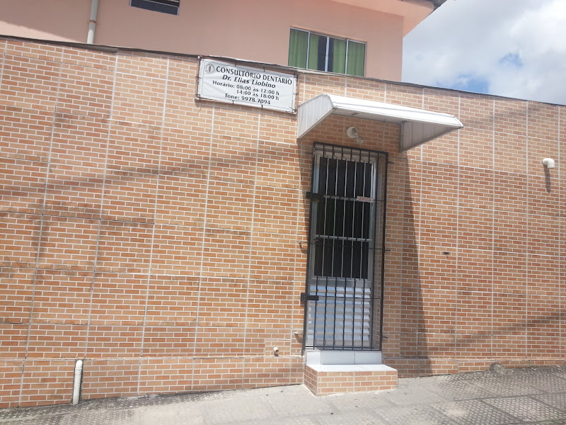 Foto 3 de Dra. Yris Lins Cirurgiã-Dentista