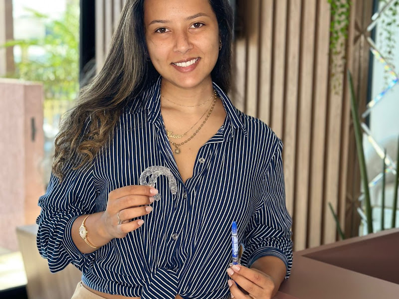 Foto 3 de Dra. Zaine Dias - Dentista e Consultório odontológico em Hortolândia