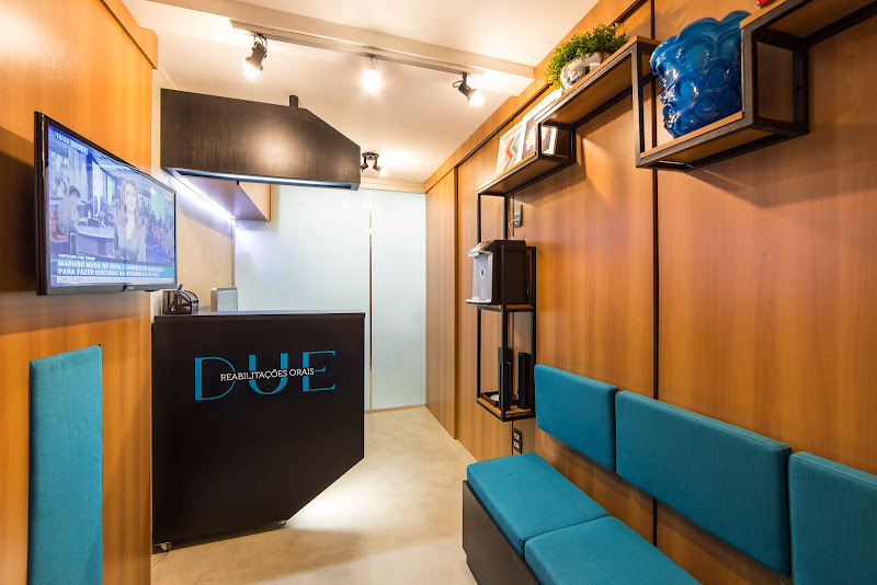 Foto 2 de Due Reabilitacoes orais