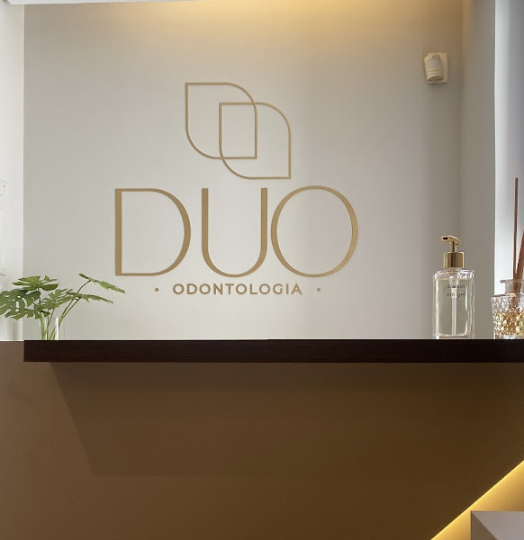 Foto 2 de Duo Odontologia | Dra Amanda Paiva - Invisalign | Dr Túlio Fernandes - cirurgia e implantes