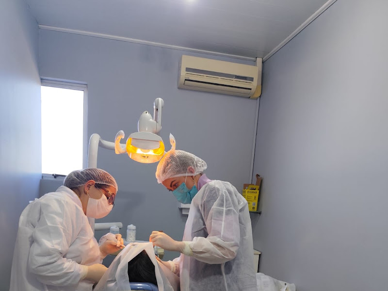 Foto 3 de E S S Clínica e Com de Prod Odontológicos