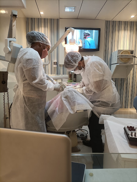 Foto 2 de Easydente Odontologia Especializada em Ondina, Salvador