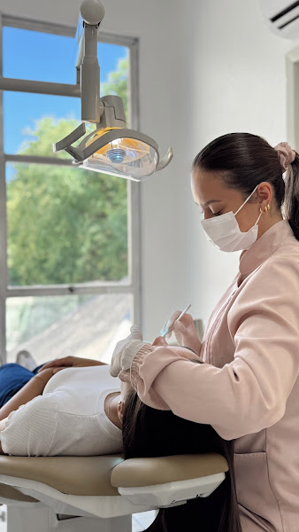 Foto 2 de Eduarda Limberger e João Fritzen Odontologia