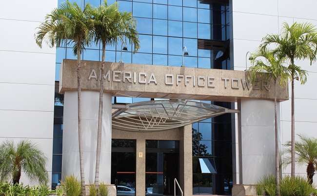 Foto 2 de Eduardo Bürgel Periodontia e Implantes LTDA