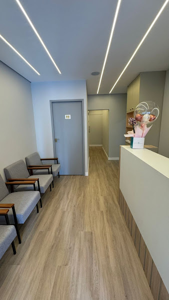 Foto 2 de Elev Odontologia