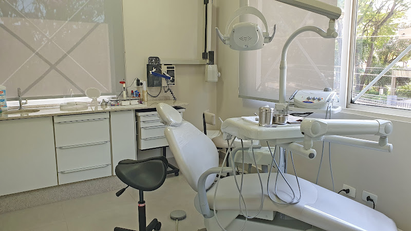 Foto 2 de Eliana Gregorio Rodrigues Pasquarelli - Odontologia