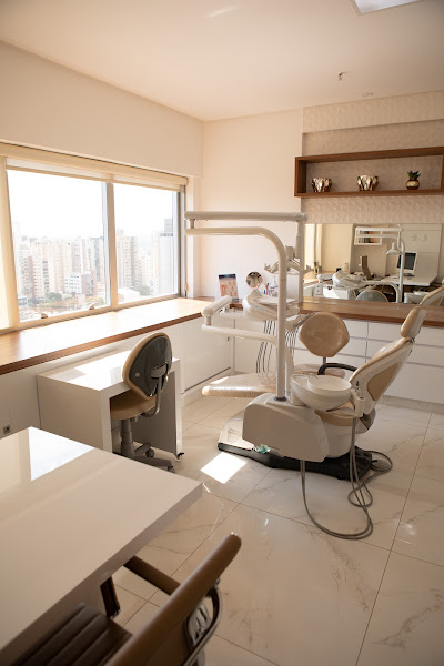 Foto 2 de Elisandra Gava Odontologia