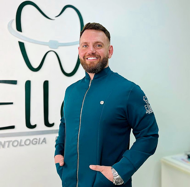 Foto 2 de Eller Odontologia Especializada - Aparelho Ortodóntico - Implantes - Facetas Linhares - Dentista