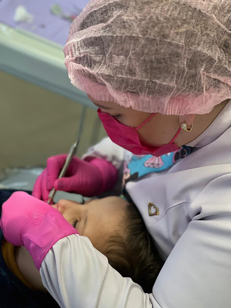 Foto 2 de Emanuela Zardin Odontopediatra - atendimento odontológico humanizado para bebês, crianças e adultos.