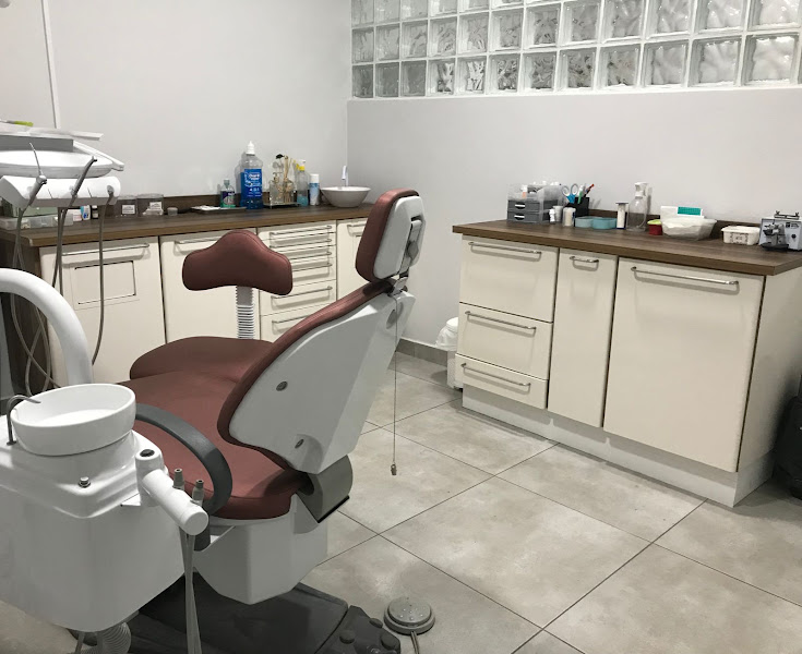 Foto 3 de Emi Moriguti Odontologia Integrada e Estética