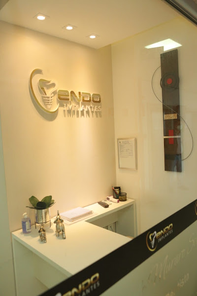 Foto 2 de Endo implantes | Dentista em Jequié | Implante Dentário | Protocolo dentário | Lentes em resina | Aparelho dentário