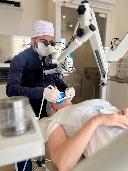 Foto 2 de ENDODONTIA FACILITADA | Tratamento de Canal com Microscópio