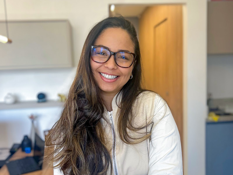 Foto de Endodontista em Salvador - Dra Lidinês Moreira