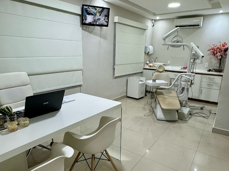 Foto 3 de Erikka Moraes I Cirurgiã-dentista - CRO-RJ 55845