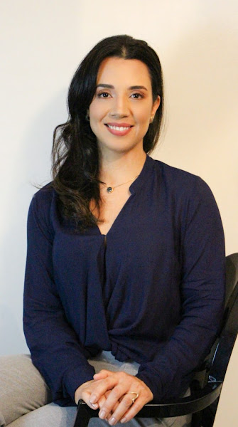 Foto 2 de Ériza Adami Passos | Dentista