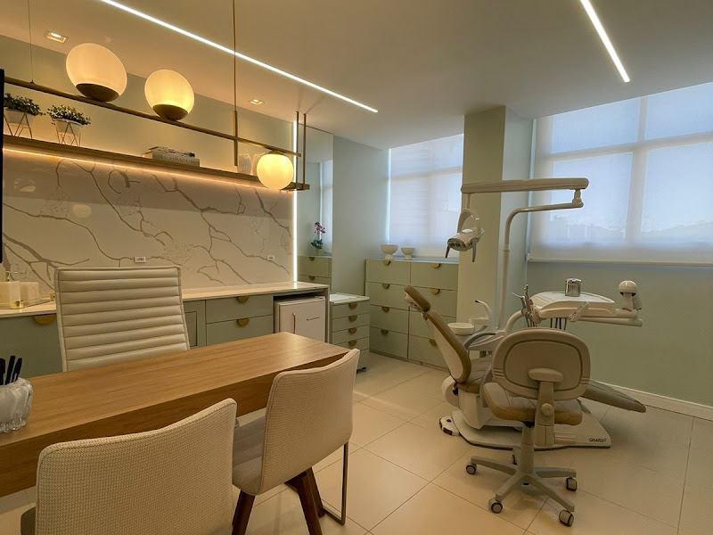 Foto 8 de Espaço Nuernberg - Odontologia Integrada em Criciúma | Clareamento Dental | Profilaxia | Ortodontia | Reabilitação