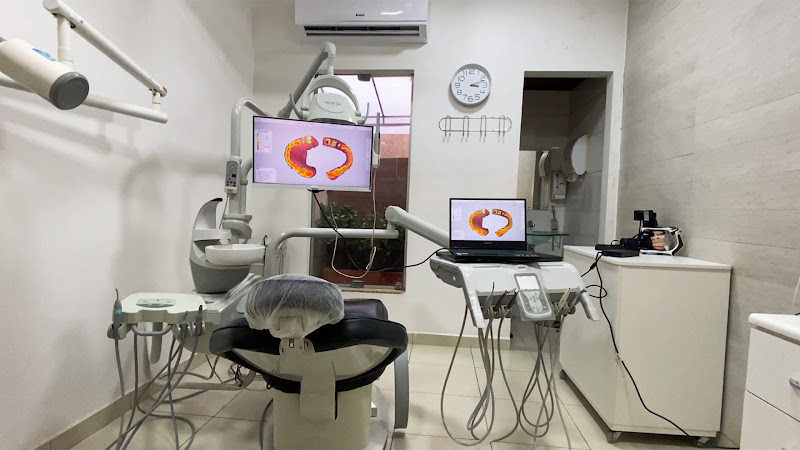 Foto 3 de Espaço Odontológico | Dentista | Implante dentário | Faceta de Resina | Clareamento | Prótese | Uberaba-MG