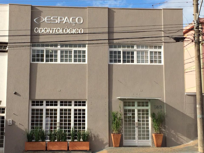 Foto 6 de Espaço Odontológico | Dentista | Implante dentário | Faceta de Resina | Clareamento | Prótese | Uberaba-MG