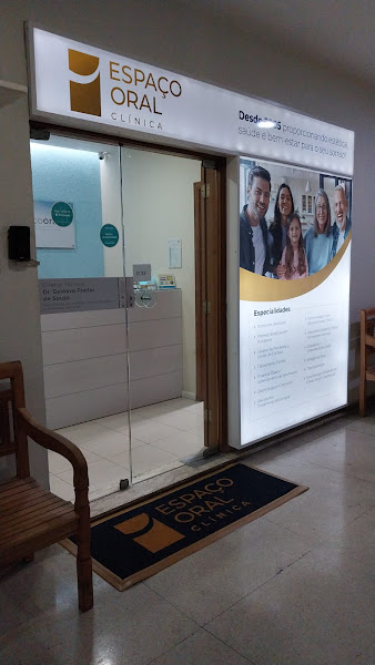 Foto 2 de ESPAÇO ORAL ® Dentista I Carga Imediata I Prótese Protocolo I Implante I Alinhadores I Clareamento I HOF I Escaneamento