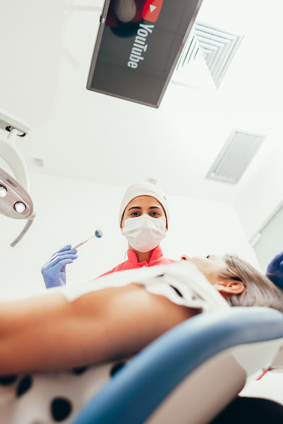 Foto 2 de Especiale Odontologia - Dra Camila Soares