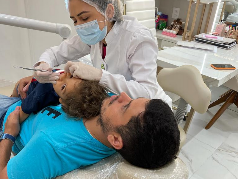 Foto 12 de Especiale Odontologia - Dra Camila Soares