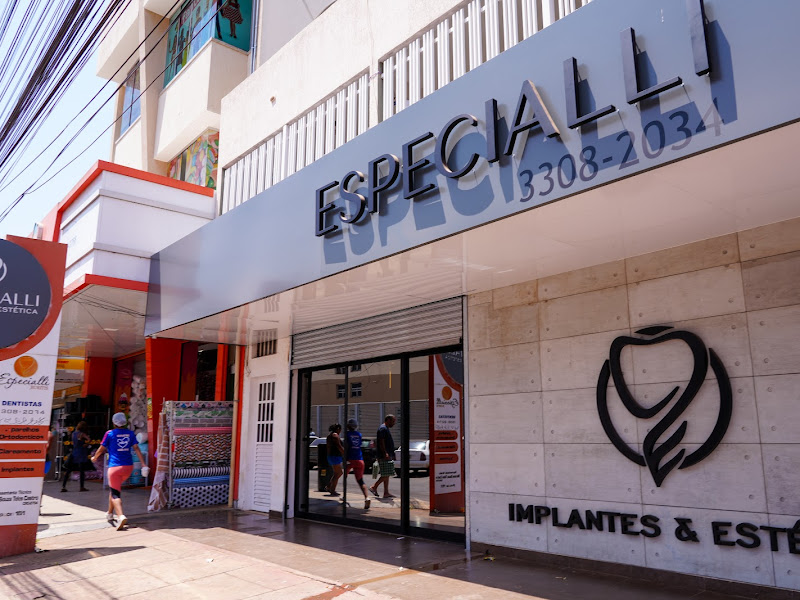 Foto 7 de Especialli Implantes e Ortodontia - Independência