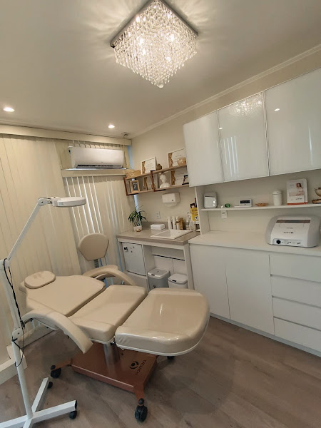 Foto 2 de ESTÉTICA - CENTRO- SÃO LEOPOLDO - BIOESTÉTICA JOICE RHODEN