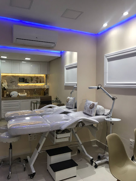 Foto 3 de Estética Maju - Harmonização Facial | Fios de PDO | Preenchimento Labial | Botox | Bioestimulador de Colágeno | Melasma