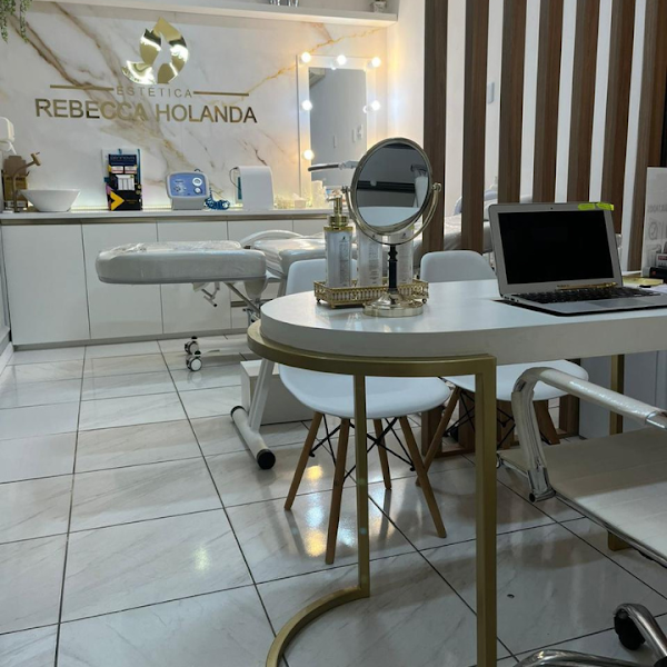 Foto 3 de Estética Rebecca Holanda - Melasma, Acne, Botox, Bioestimulador de Colágeno | Em Fortaleza