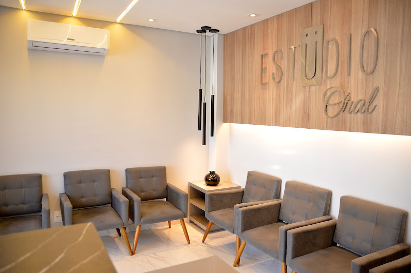 Foto 2 de Estúdio Oral Clínica Odontológica | Implantes dentários | Invisalign | Dentista Pampulha - BH