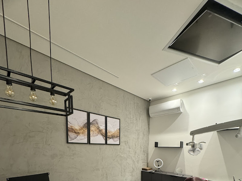 Foto 2 de Eustáquio Araújo Ortodontia