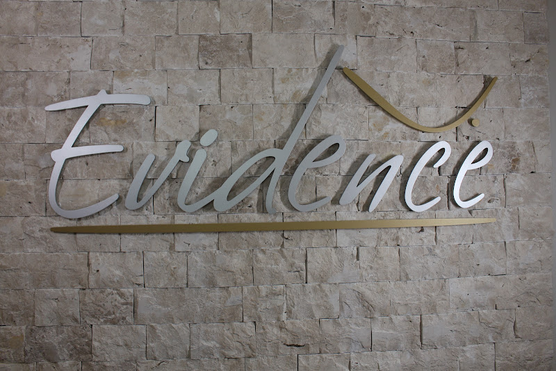 Foto 2 de Evidence Odontologia