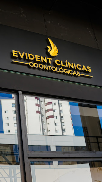 Foto 2 de Evident Clínicas Odontológicas - Mogi das Cruzes - Dentistas - Implantes - Invisalign Doctor - Lentes de Porcela