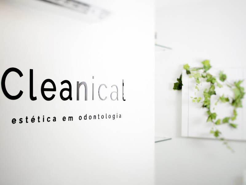 Foto 9 de Exemple Odontologia