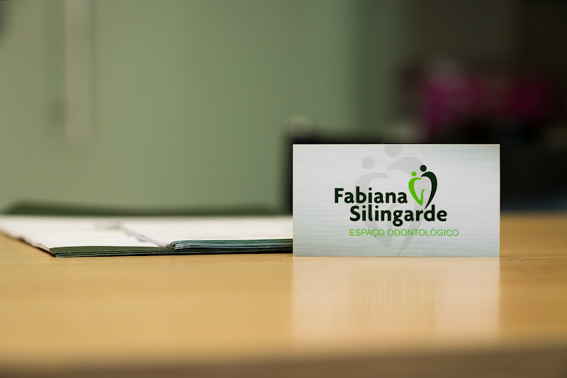 Foto 2 de Fabiana Silingarde Espaço Odontologico