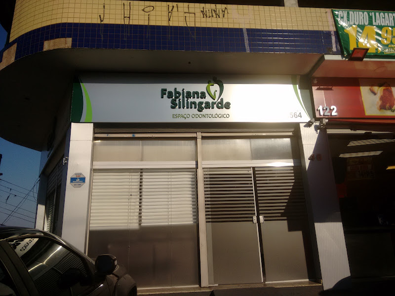 Foto 3 de Fabiana Silingarde Espaço Odontologico