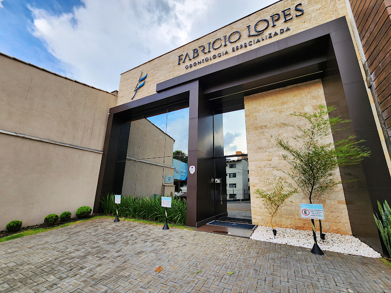 Foto 2 de Fabrício Lopes Odontologia | Clínica odontológica Goiânia